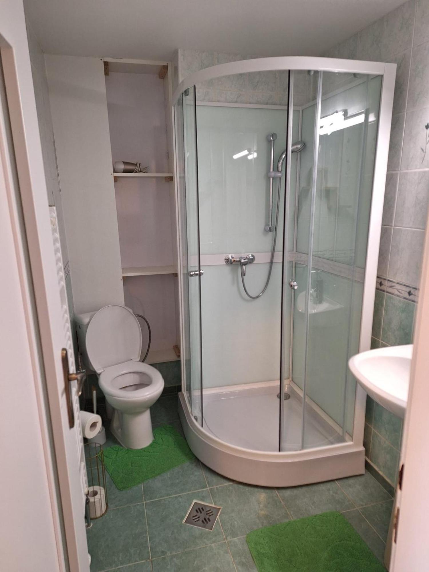 Star Apartments 皮耶什佳尼 外观 照片