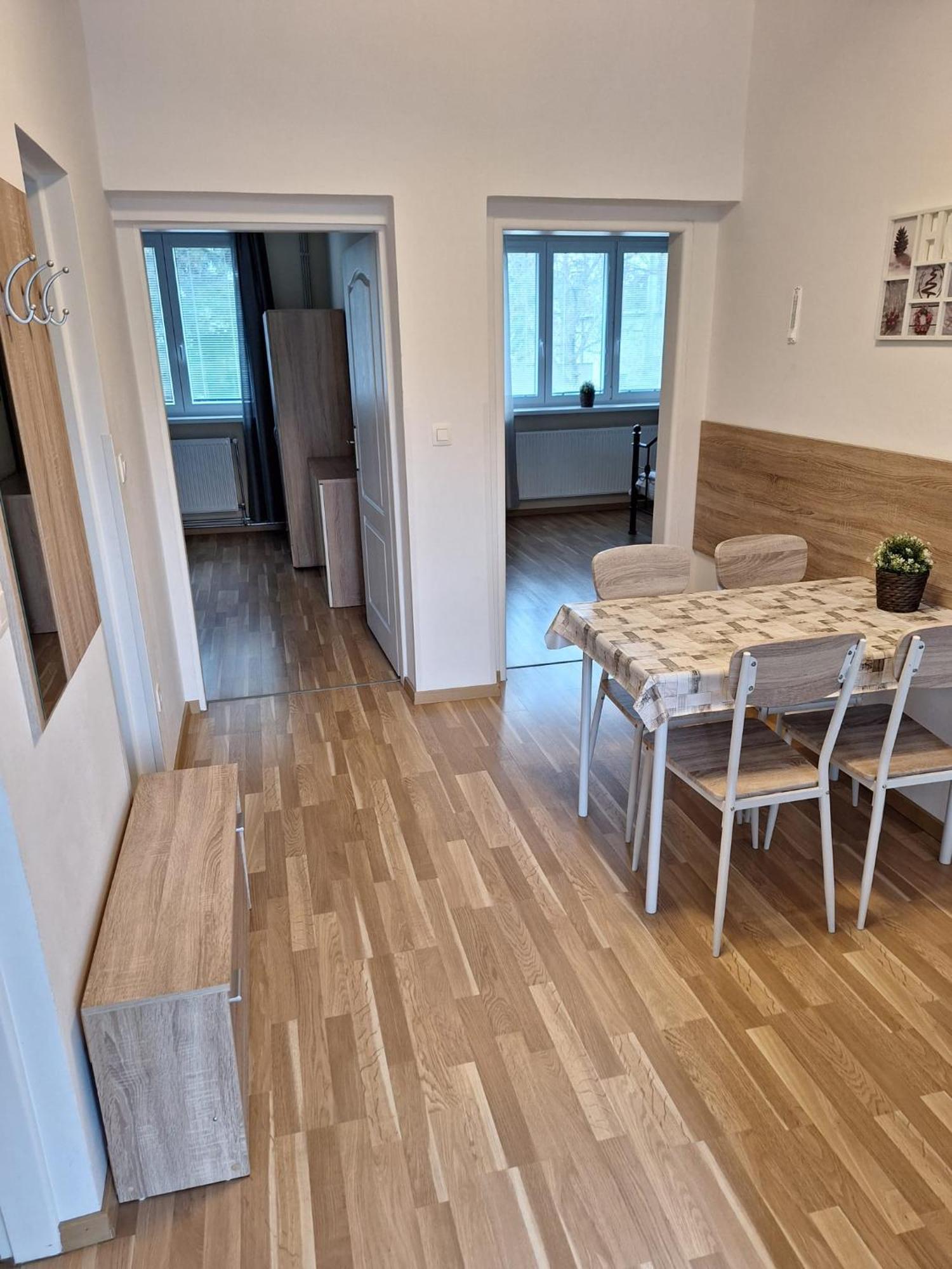 Star Apartments 皮耶什佳尼 外观 照片