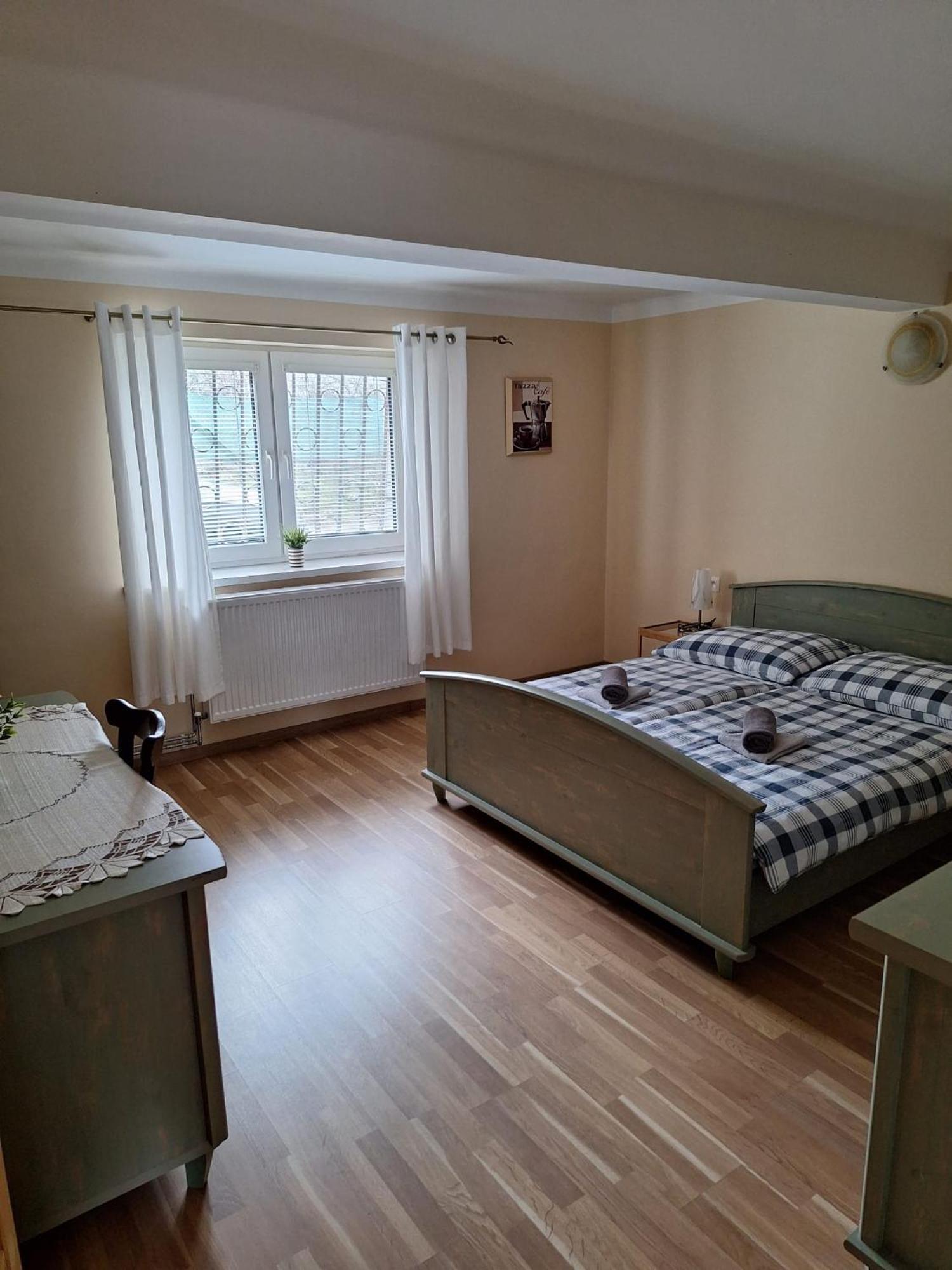 Star Apartments 皮耶什佳尼 外观 照片