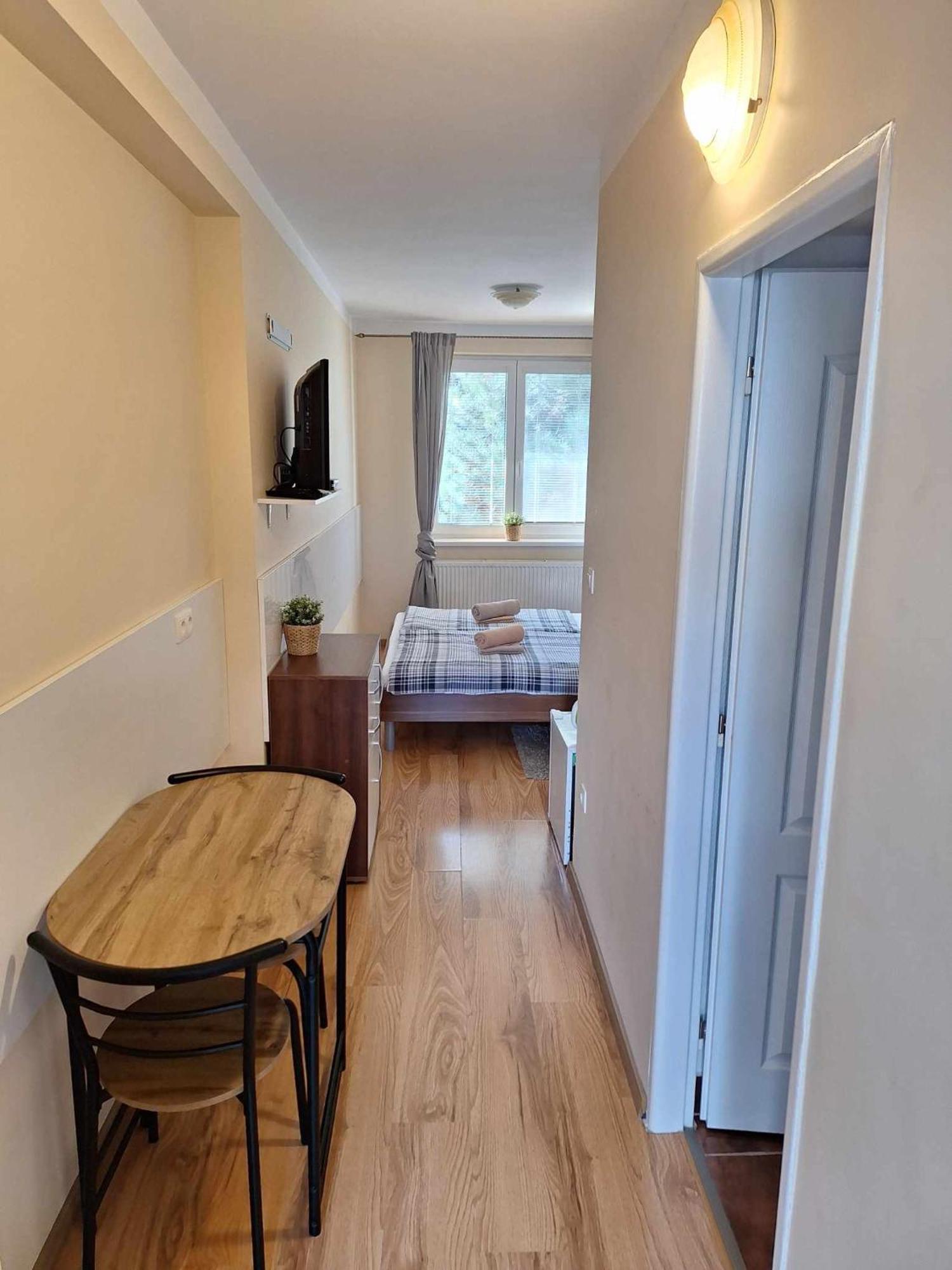 Star Apartments 皮耶什佳尼 外观 照片
