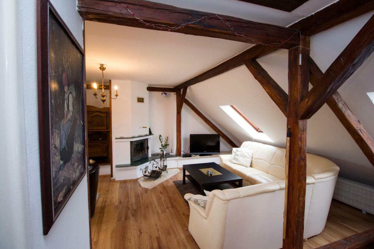 Star Apartments 皮耶什佳尼 外观 照片