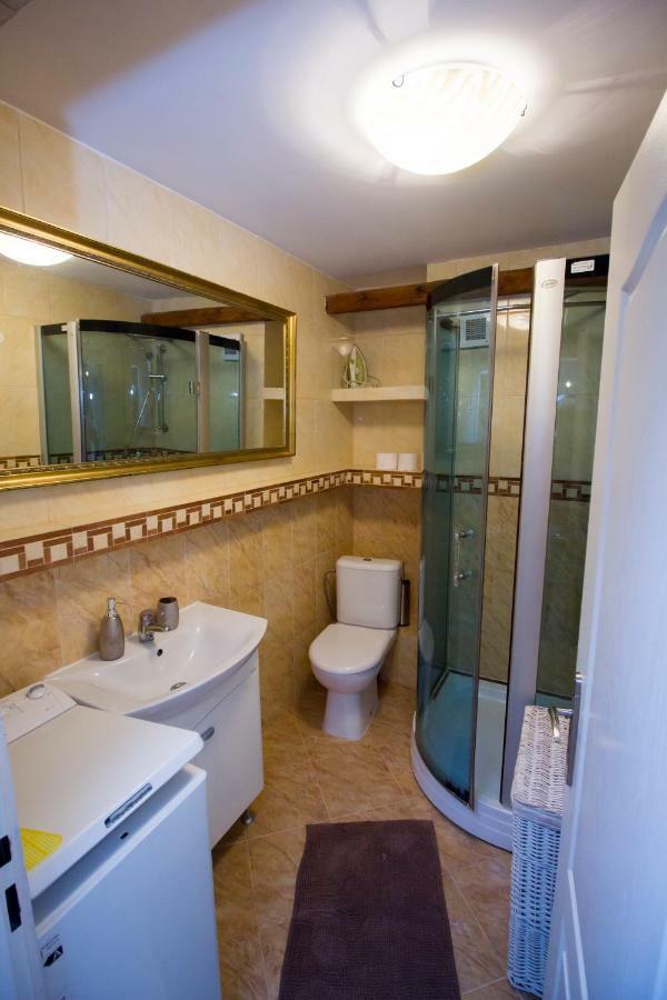 Star Apartments 皮耶什佳尼 外观 照片